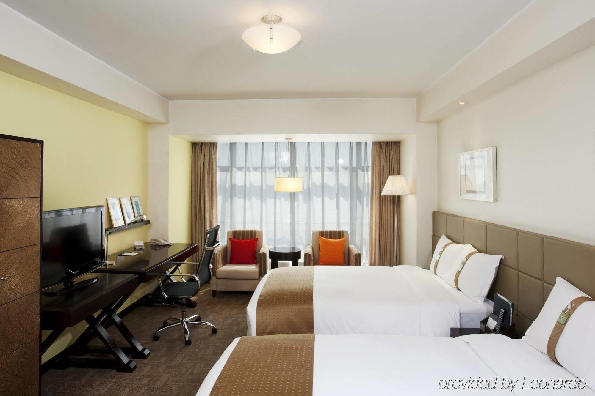 Holiday Inn Central Plaza 北京 部屋 写真